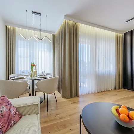 Hello Classy Royal Apartment *