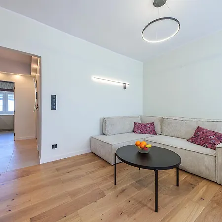 Hello Classy Royal * Sopoty