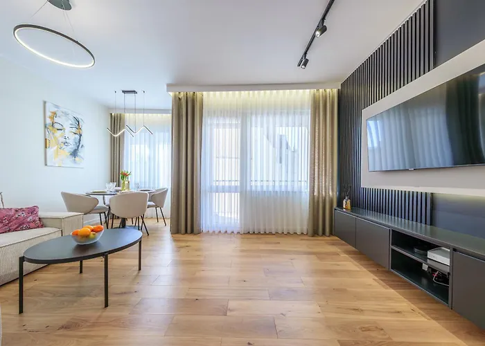 Апартаменти Hello Classy Royal *